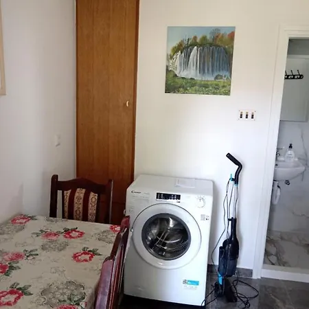公寓 In With Balcony, Air Conditioning, Wifi, Dishwasher 4834-3 Ždrelac