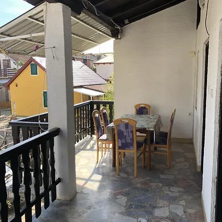 In With Balcony, Air Conditioning, Wifi, Dishwasher 4834-3