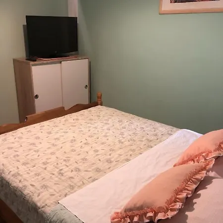 In With Balcony, Air Conditioning, Wifi, Dishwasher 4834-3 Apartman
