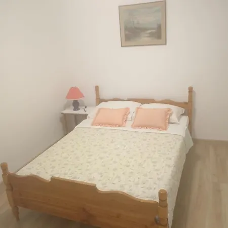 In With Balcony, Air Conditioning, Wifi, Dishwasher 4834-3 Apartman *
