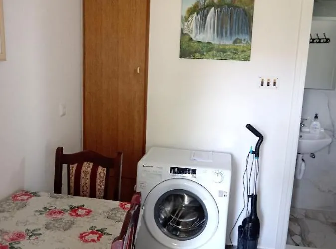 Apartman In With Balcony, Air Conditioning, Wifi, Dishwasher 4834-3 Ždrelac