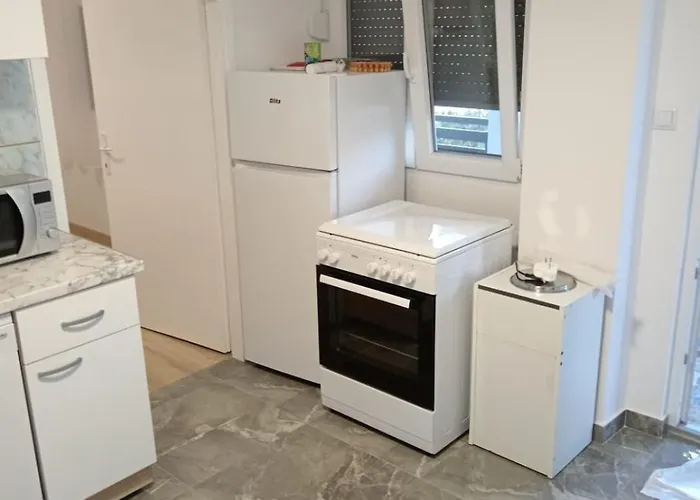 Appartamento In With Balcony, Air Conditioning, Wifi, Dishwasher 4834-3 Ždrelac