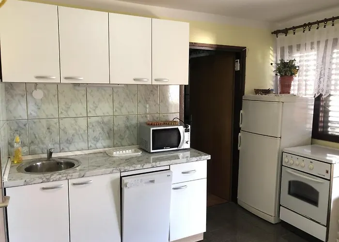 In With Balcony, Air Conditioning, Wifi, Dishwasher 4834-3 Ждрелац